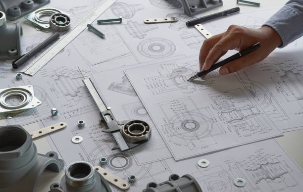 Como é feito um projeto mecânico industrial para composição de maquinários?